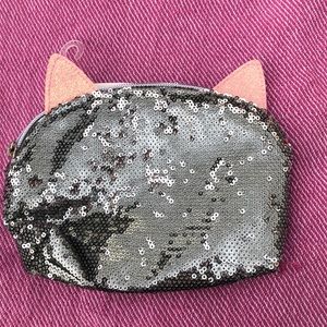 Bags - Nwt 🐱 CAT makeup bag silver pink sequin Bags - Nwt 🐱 CAT makeup bag silver pink sequin